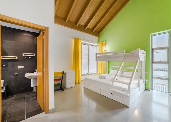 Miami فيلة أذيخي