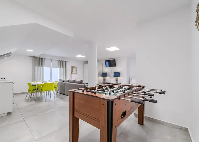 Miami فيلة أذيخي